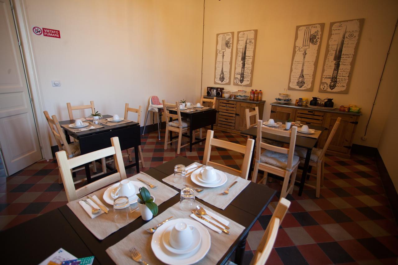 Le Stanze Del Capotreno Bed & Breakfast บาเกเรีย ภายนอก รูปภาพ