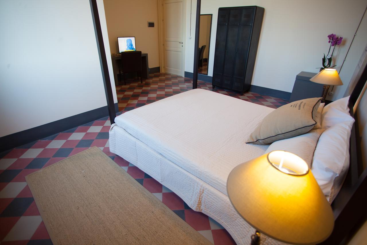 Le Stanze Del Capotreno Bed & Breakfast บาเกเรีย ภายนอก รูปภาพ