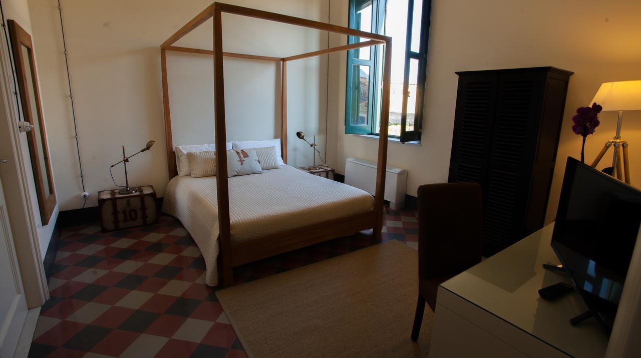 Le Stanze Del Capotreno Bed & Breakfast บาเกเรีย ภายนอก รูปภาพ