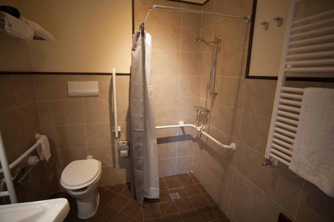 Le Stanze Del Capotreno Bed & Breakfast บาเกเรีย ภายนอก รูปภาพ