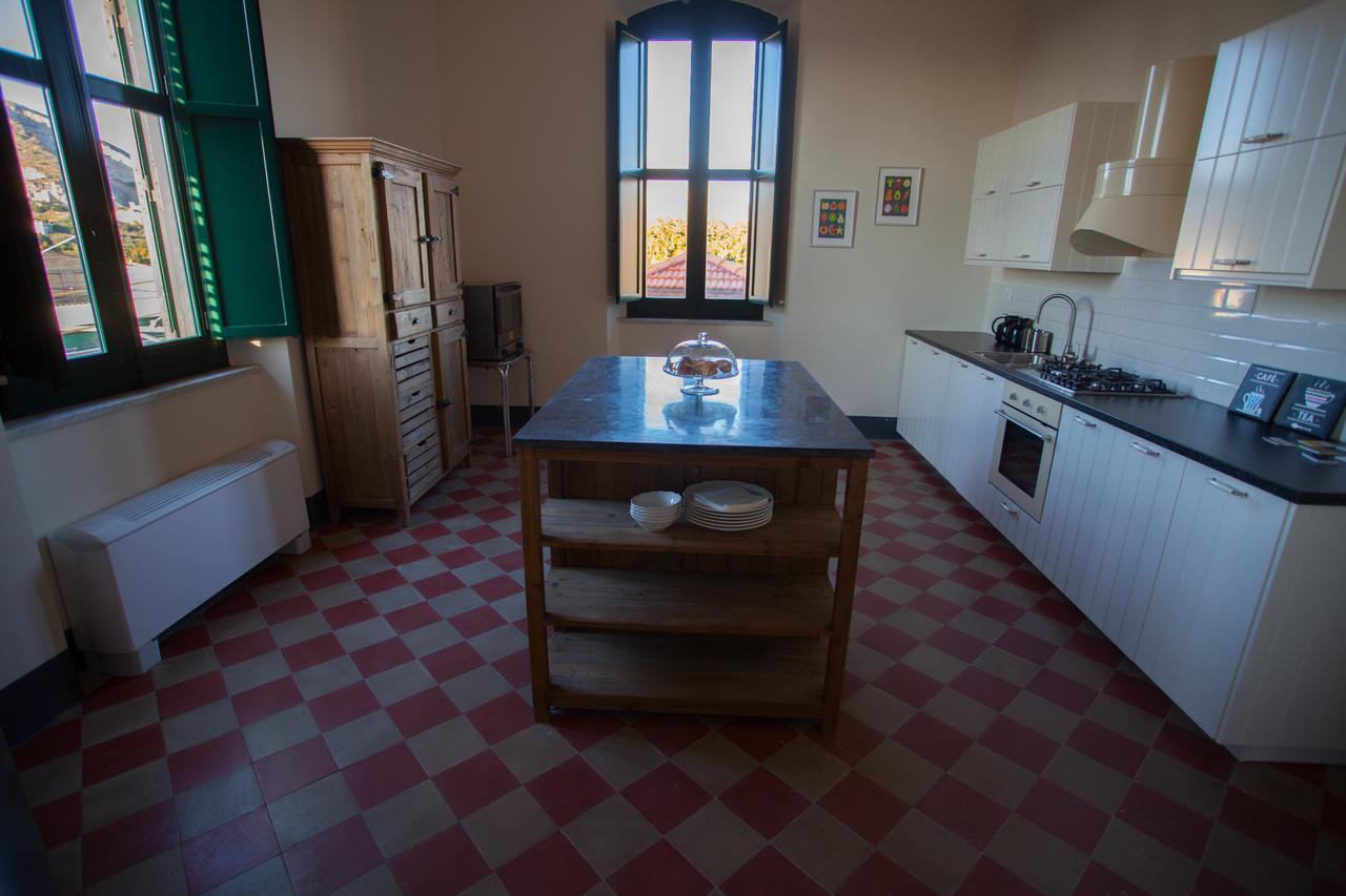 Le Stanze Del Capotreno Bed & Breakfast บาเกเรีย ภายนอก รูปภาพ