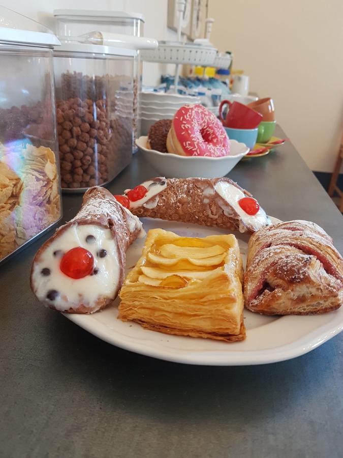 Le Stanze Del Capotreno Bed & Breakfast บาเกเรีย ภายนอก รูปภาพ
